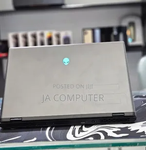 New Laptop Alienware M17x R2 32GB Intel Core Ultra 9 SSD 1T