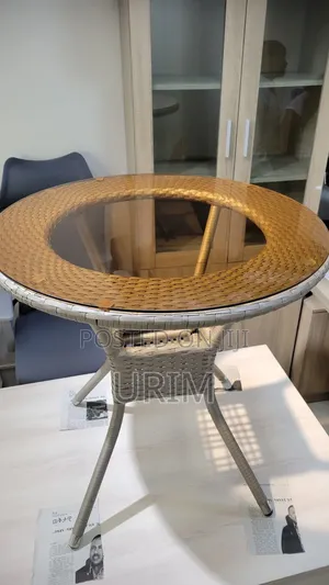 Photo - የካፌ ጠረንጴዛ አይነበጎ