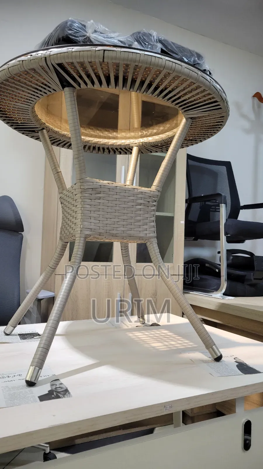 የካፌ ጠረንጴዛ አይነበጎ