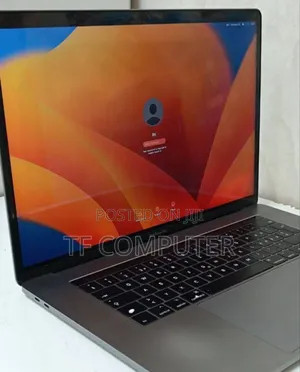 New Laptop Apple MacBook Pro 2017 16GB Intel Core I7 SSD 512GB