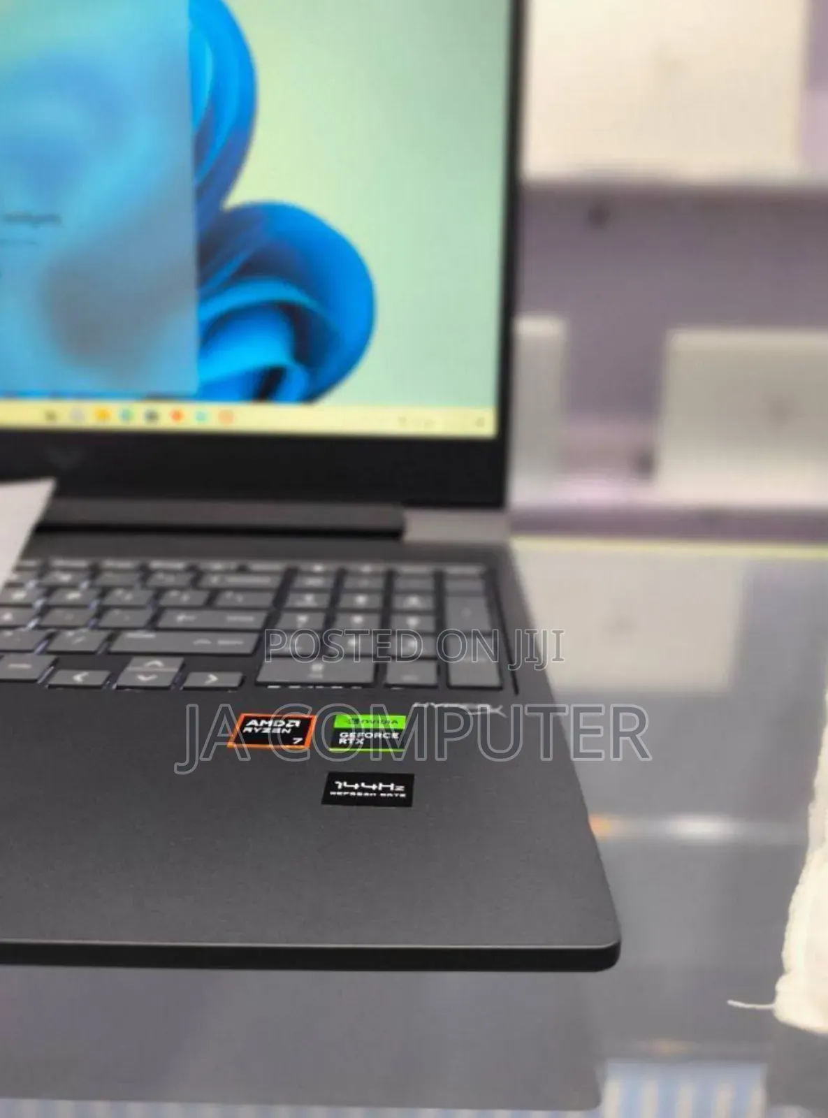 New Laptop HP Victus 16 16GB AMD Ryzen 7 SSD 1T