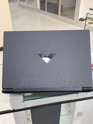 New Laptop HP Victus 16 16GB AMD Ryzen 7 SSD 1T