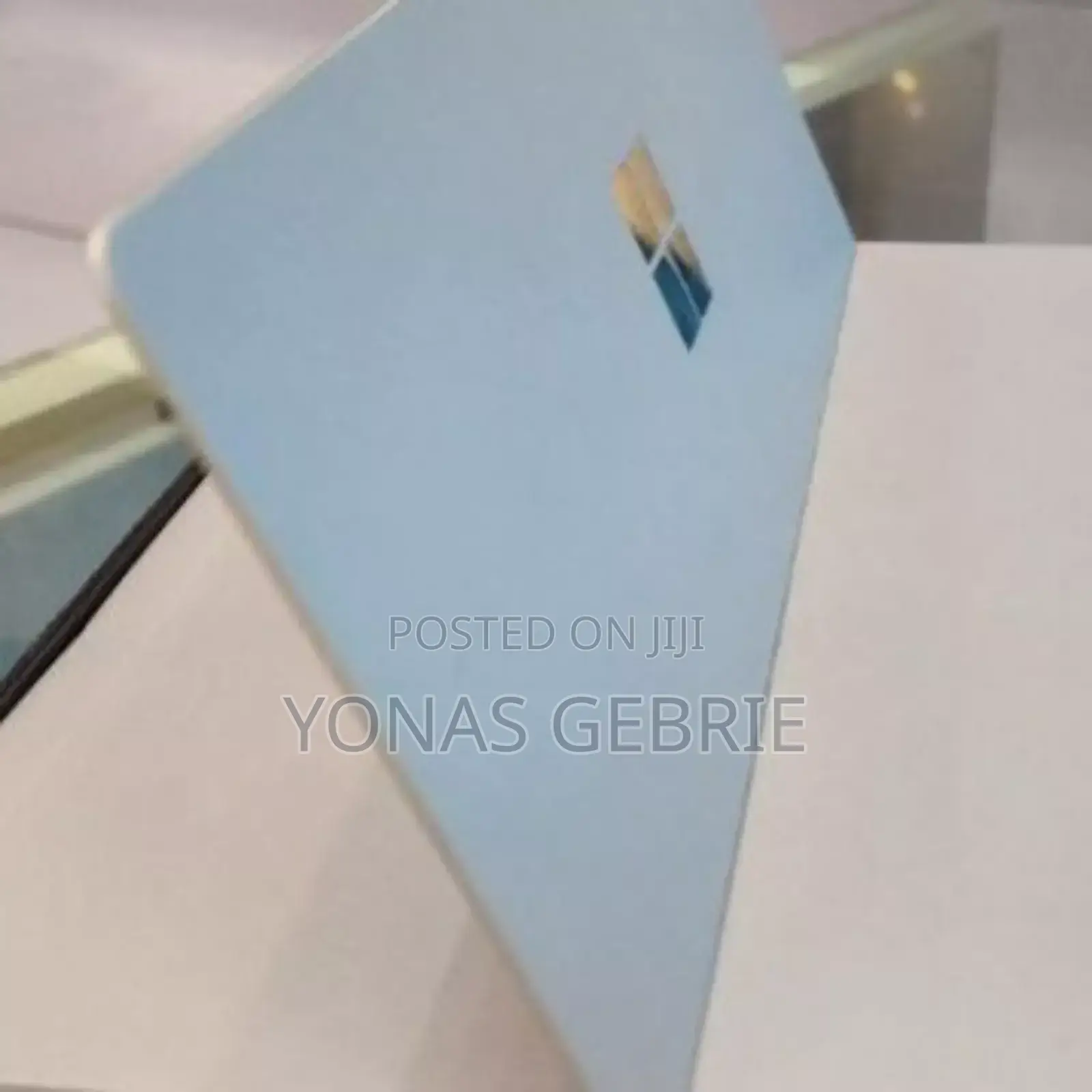 New Laptop Microsoft Surface Pro 7 8GB Intel Core I7 SSD 256GB