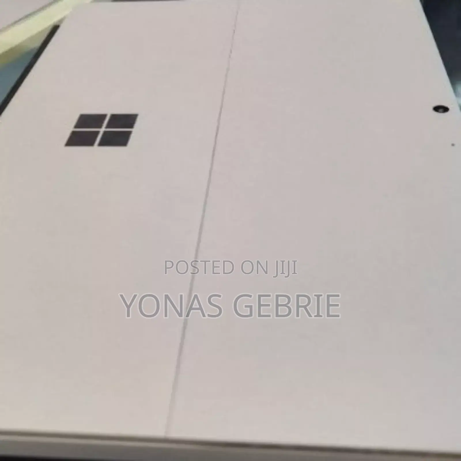 New Laptop Microsoft Surface Pro 7 8GB Intel Core I7 SSD 256GB