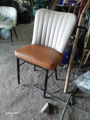 Quality Leather Chairs for Hotel Restaurant Cafes