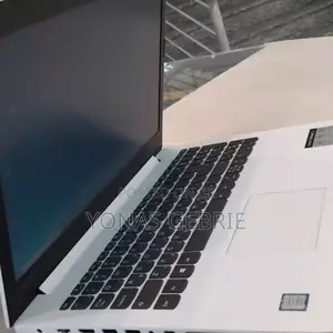 New Laptop Lenovo Ideapad 3 8GB Intel Core I5 HDD 1T