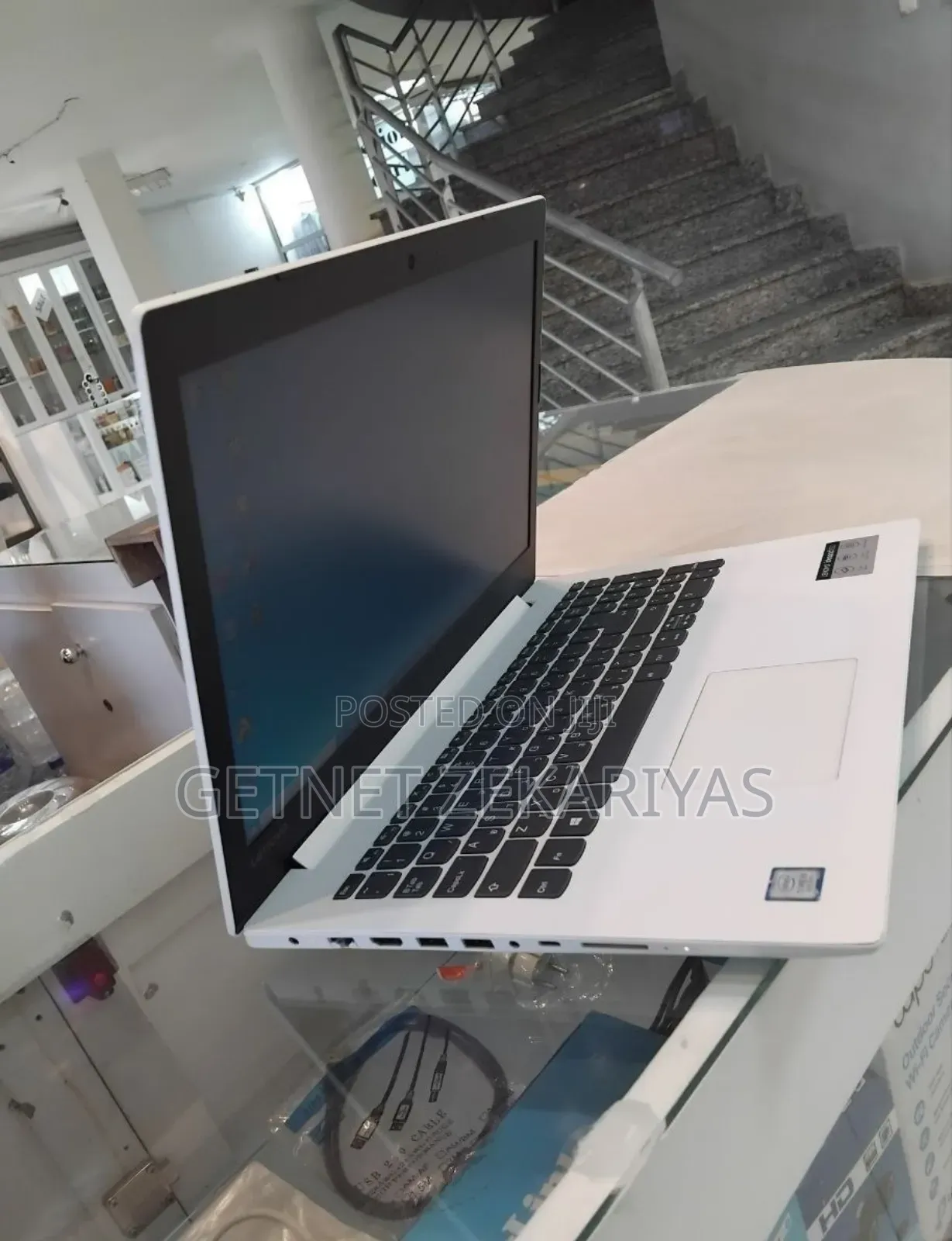 New Laptop Lenovo IdeaPad 330 8GB Intel Core I5 HDD 1T