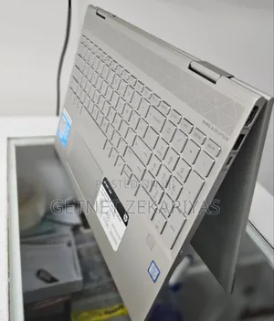 New Laptop HP Envy X360 8GB Intel Core I5 SSD 512GB