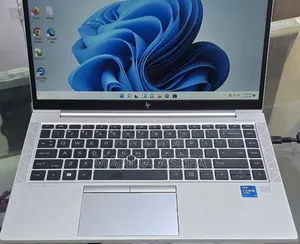 New Laptop HP EliteBook 840 G8 16GB Intel Core I5 SSD 512GB