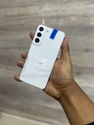 New Samsung Galaxy S22+ 5G 256 GB