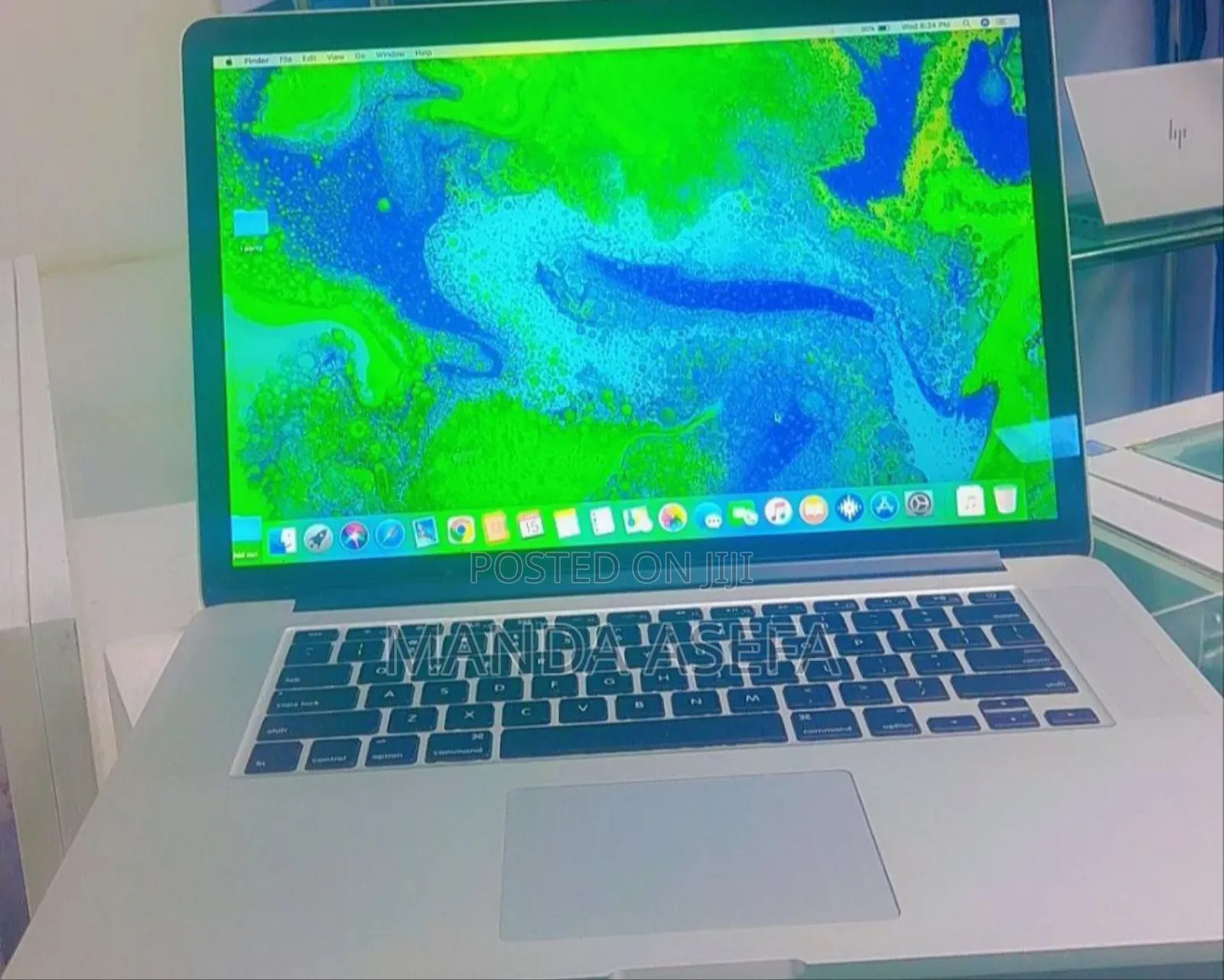 New Laptop Apple MacBook Pro 2015 8GB Intel Core I7 SSD 256GB