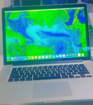 New Laptop Apple MacBook Pro 2015 8GB Intel Pentium SSD 256GB