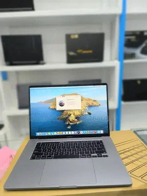 New Laptop Apple MacBook Pro 2019 16GB Intel Core i7 SSD 512GB