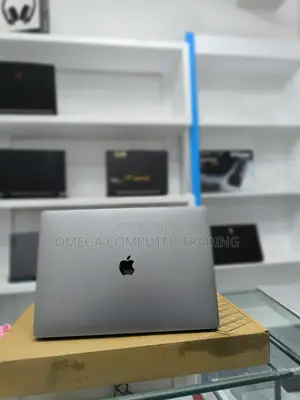 New Laptop Apple MacBook Pro 2019 16GB Intel Core i7 SSD 512GB