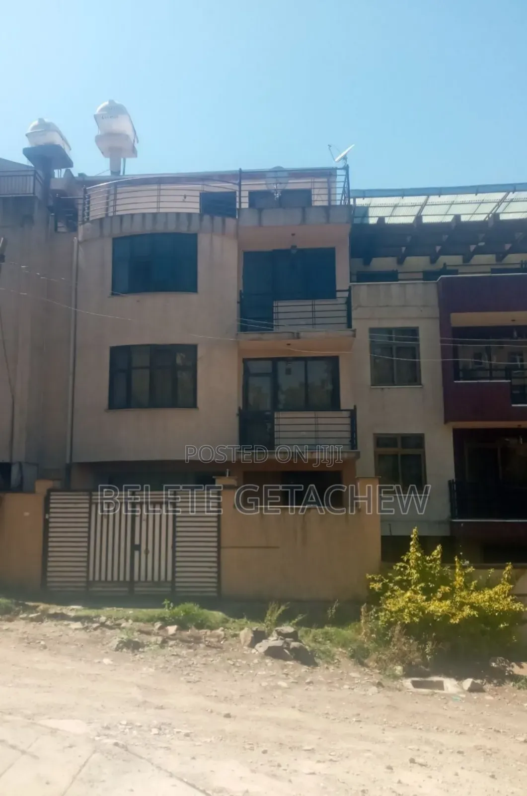 5bdrm House in Semit 72,, Bole for sale