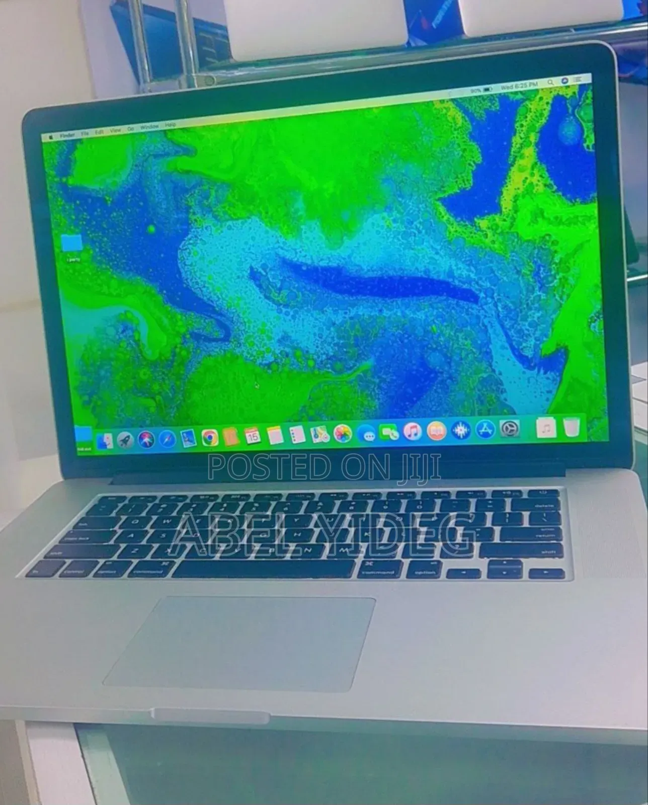 New Laptop Apple MacBook Pro 2013 8GB Intel Core I7 SSD 256GB