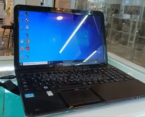 New Laptop Toshiba Satellite C850 4GB Intel Core i3 HDD 500GB