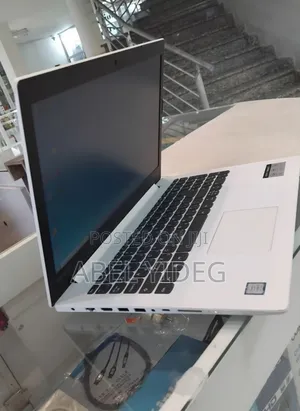 New Laptop Lenovo IdeaPad 330 8GB Intel Core I5 HDD 1T