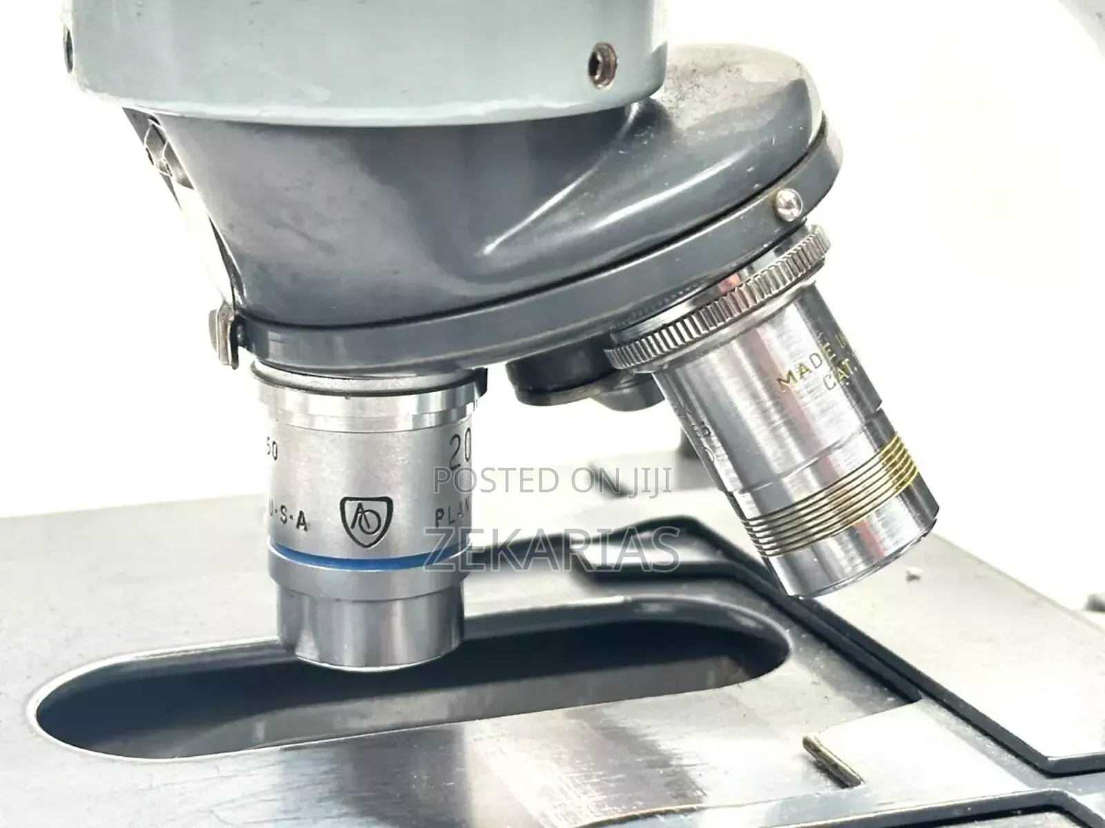 Microscope