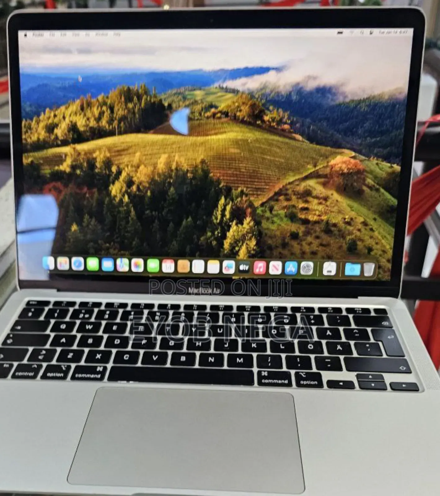 New Laptop Apple MacBook Air 2020 M1 8GB Apple M1 SSD 256GB