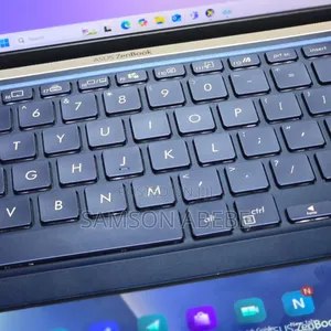 New Laptop Asus ZenBook 13 UX331UN 16GB Intel Core I7 SSD 512GB