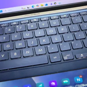 New Laptop Asus ZenBook 13 UX331UN 16GB Intel Core I7 SSD 512GB