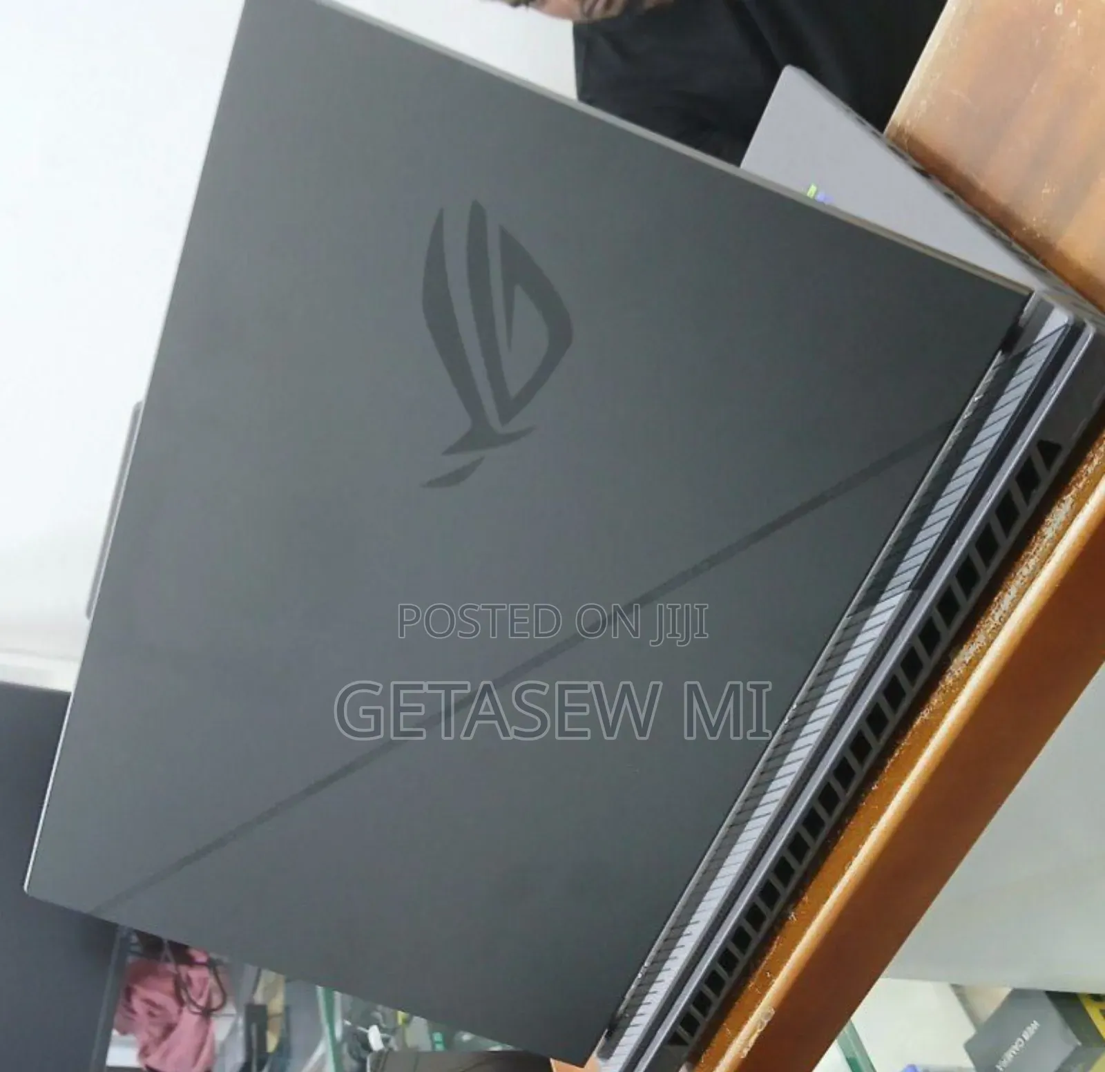 New Laptop Asus ROG Zephyrus G16 32GB Intel Core I9 SSD 1T