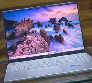 New Laptop Asus VivoBook 15 X505BA 16GB Intel Core I7 SSD 512GB