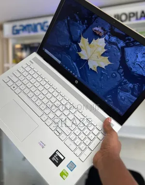 New Laptop HP Pavilion 15 8GB Intel Core I5 HDD 512GB