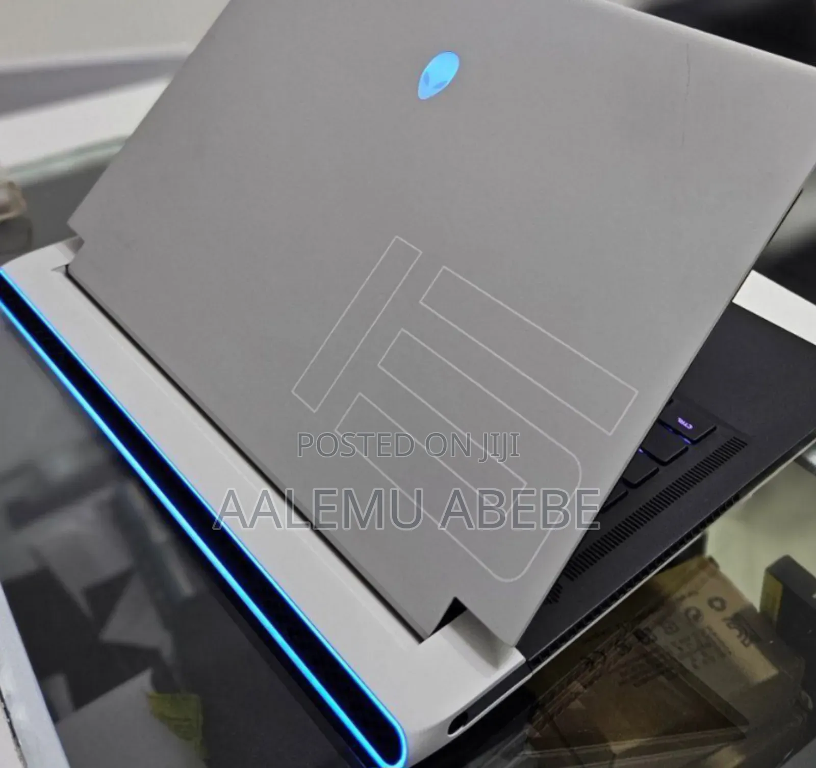New Laptop Alienware M17x R2 32GB Intel Core I7 SSD 1T