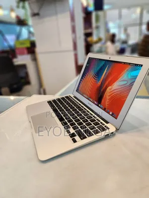 New Laptop Apple MacBook Air 2015 4GB Intel Core I5 SSD 128GB