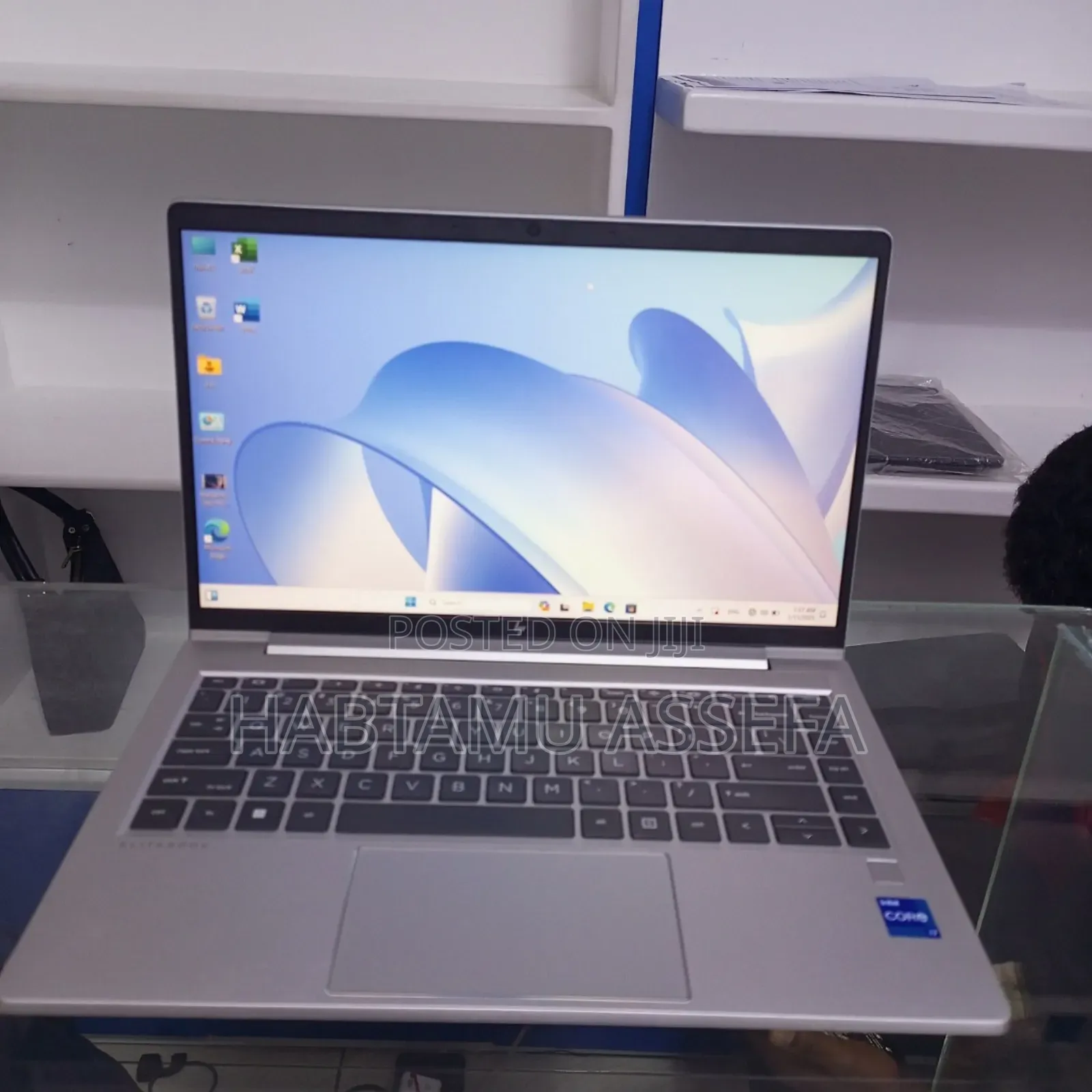 New Laptop HP EliteBook 640 G10 16GB Intel Core I7 SSD 512GB