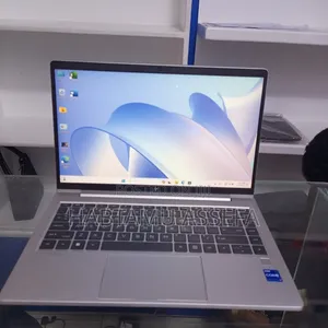 New Laptop HP EliteBook 640 G10 16GB Intel Core I7 SSD 512GB
