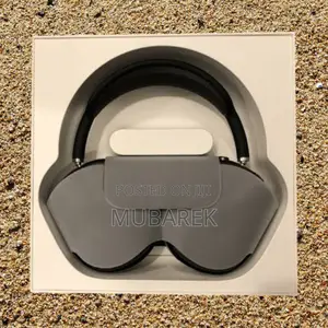 Photo - Apple Max Gentle Spatial Audio Innovation