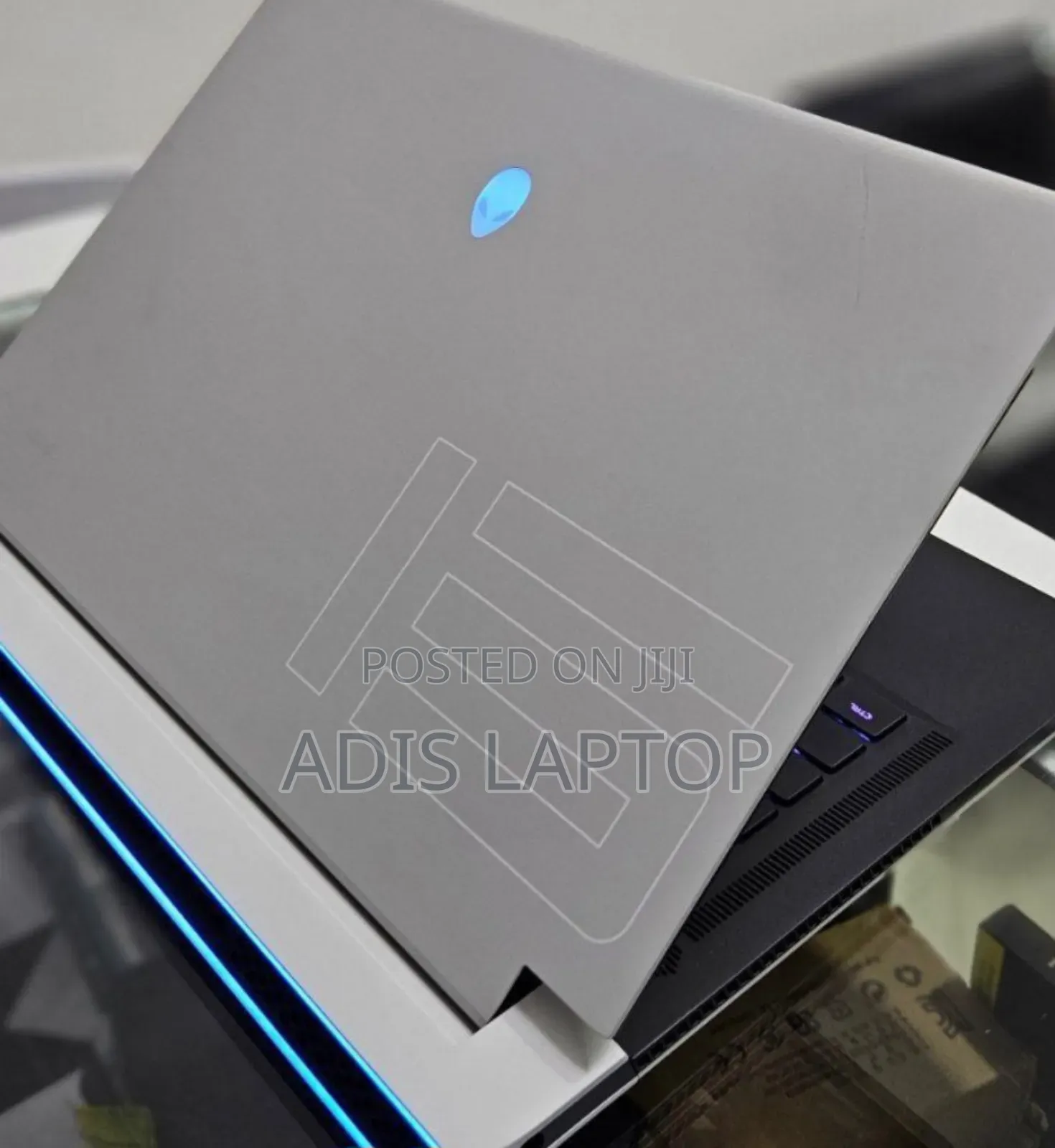 New Laptop Alienware Area-51m 32GB Intel Core I7 SSD 1T