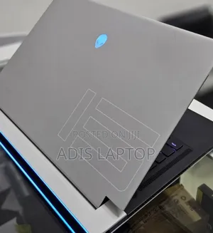 New Laptop Alienware Area-51m 32GB Intel Core I7 SSD 1T