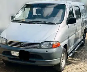 Toyota HiAce 2006 Silver