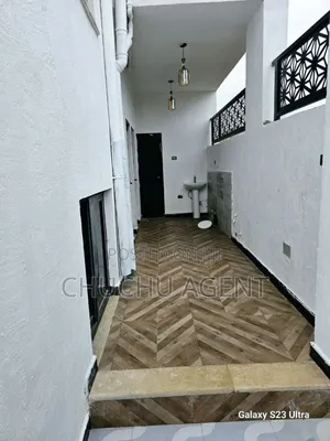 5bdrm House in Bole for sale