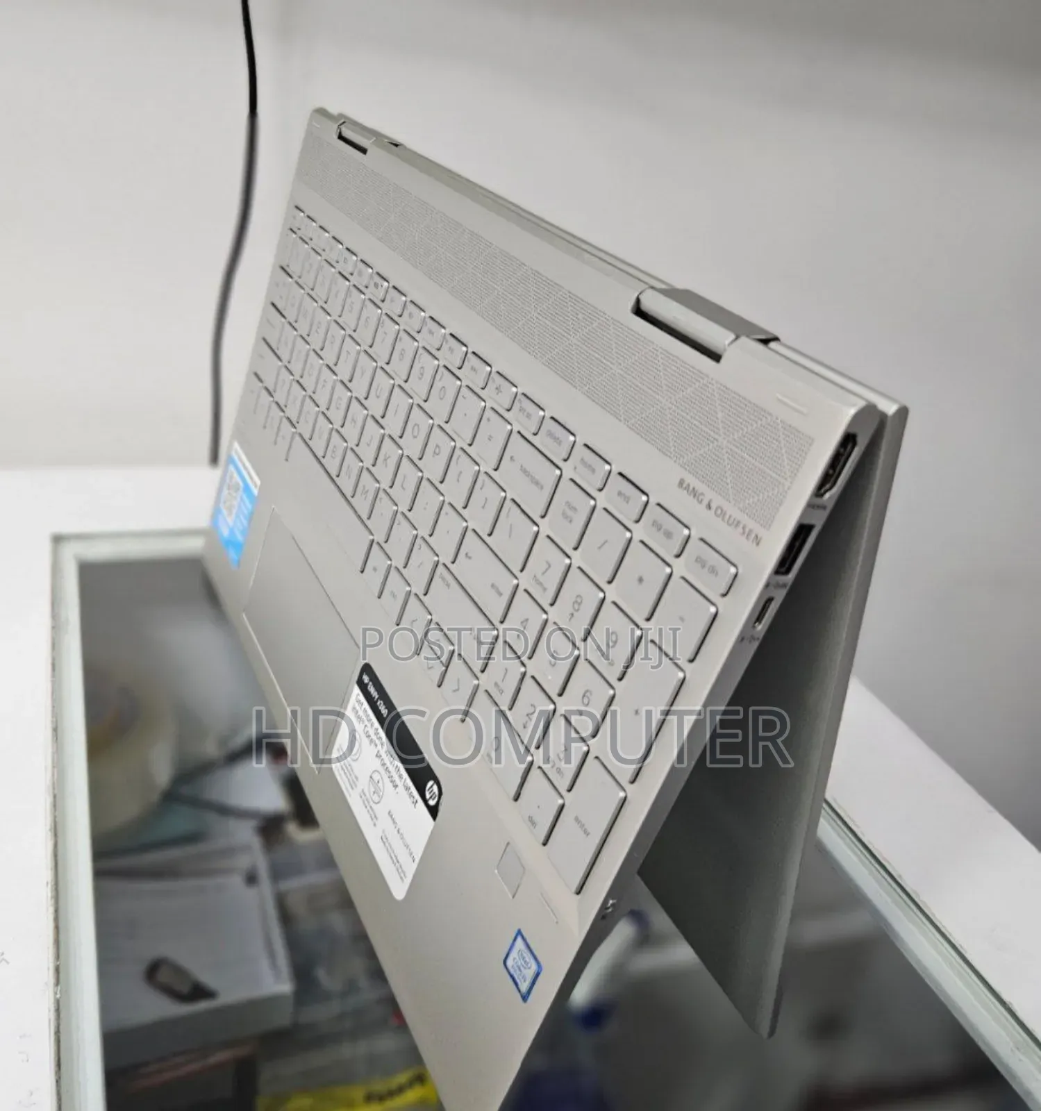 New Laptop HP Envy X360 8GB Intel Core I5 SSD 512GB