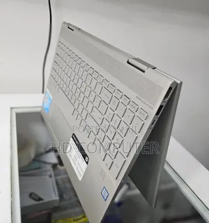 New Laptop HP Envy X360 8GB Intel Core I5 SSD 512GB