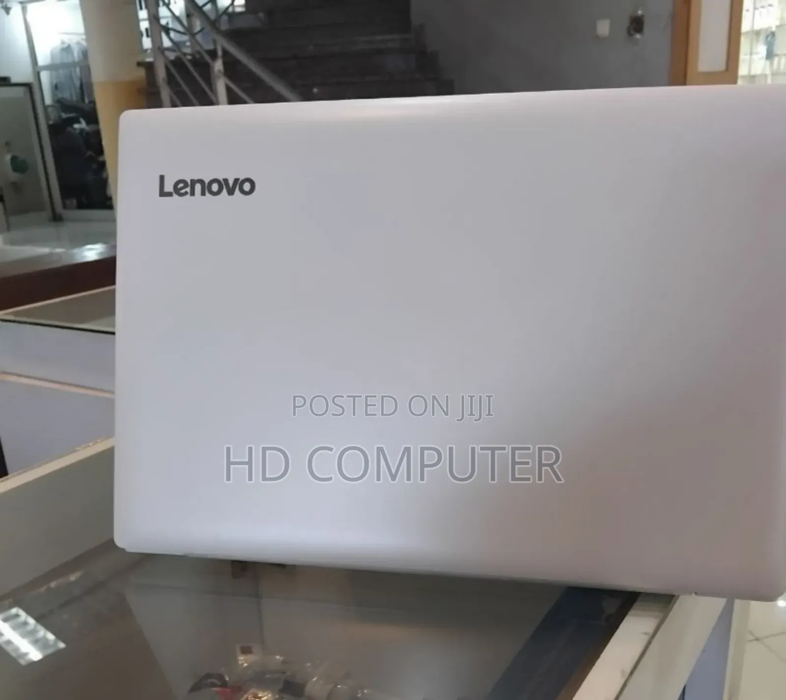 New Laptop HP Pavilion 13 8GB Intel Core I5 HDD 1T