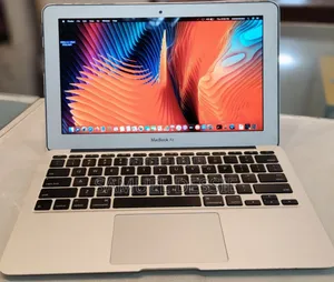 New Laptop Apple MacBook Air 2015 4GB Intel Core I5 SSD 128GB
