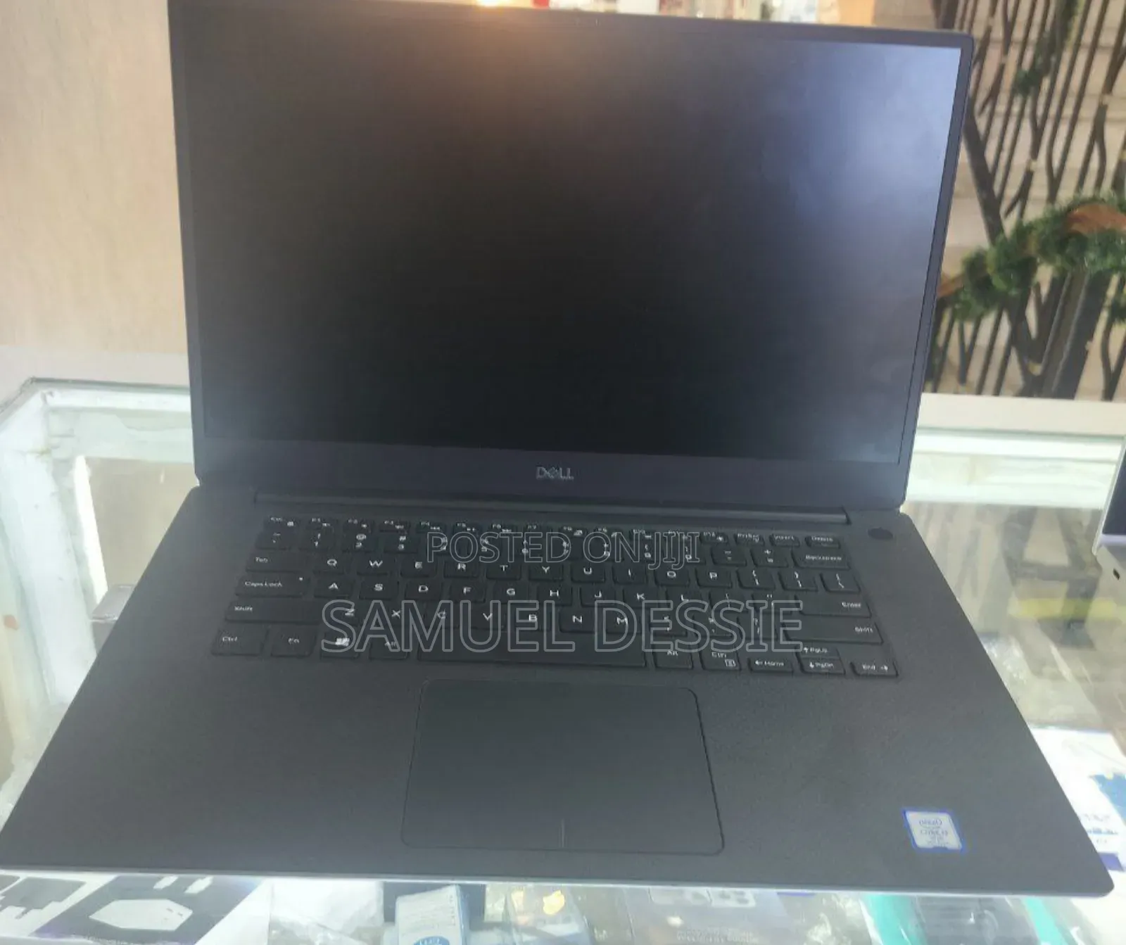 New Laptop Dell Precision 15 3520 32GB Intel Core I7 SSD 512GB