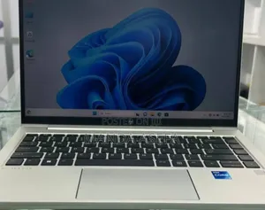 New Laptop HP EliteBook 830 G8 16GB Intel Core I7 SSD 512GB