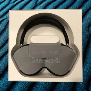 Photo - Apple Max Gentle Headphone Features Unveiled