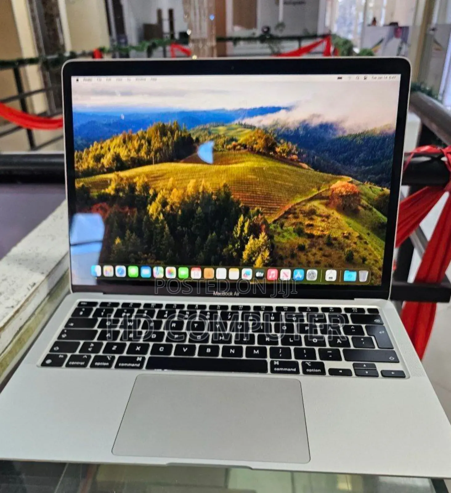 New Laptop Apple MacBook Air 2020 M1 8GB Apple M1 SSD 256GB