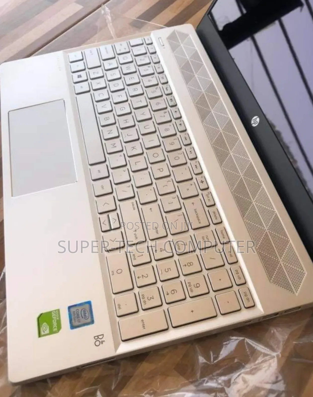 New Laptop HP Pavilion 13 8GB Intel Core I7 SSD 256GB