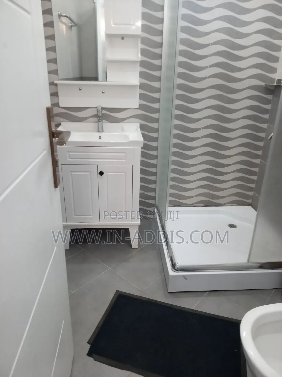 Furnished 3bdrm Apartment in Bole for rent