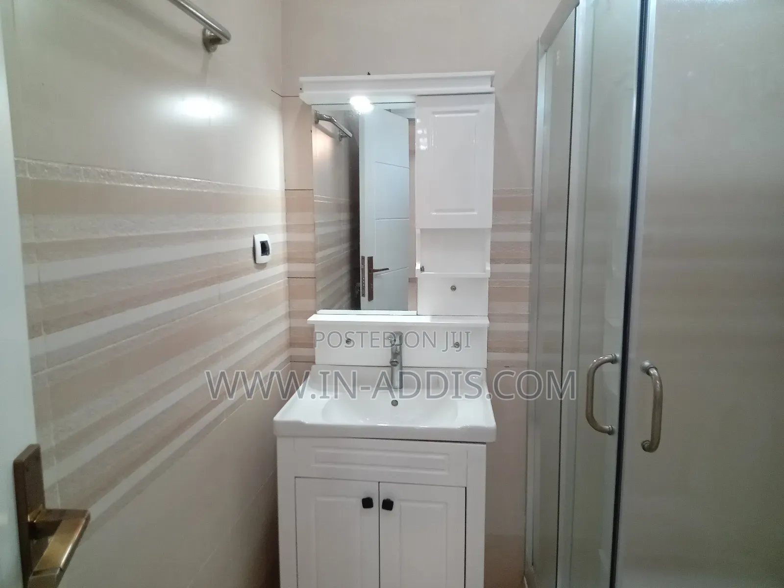 Furnished 3bdrm Apartment in Bole for rent