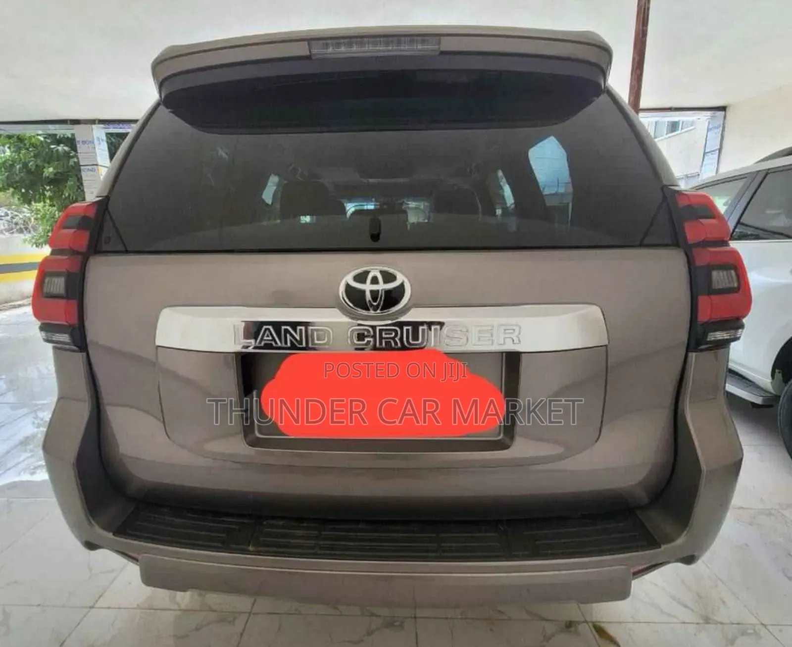 Toyota Land Cruiser Prado 2023 Silver